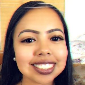 Meet your Posher, Leticia